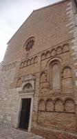 Kirchenportal mit verschiedenen Baustilepochen, Senj &ndash; &copy; Simone Willner (Eberhardt TRAVEL)