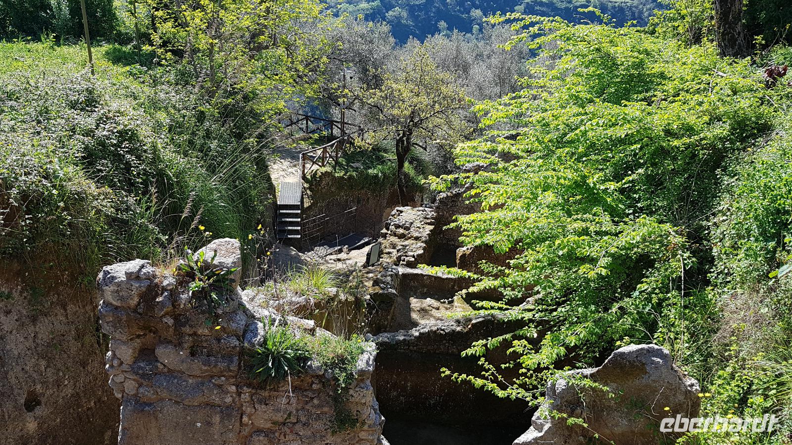 Grotten von Zungri 20190419 100633 &ndash; &copy; Marlies Thrum (Eberhardt TRAVEL)