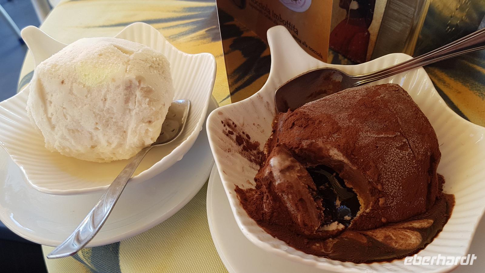 Tartufo-Eis in Pizzo 20190420 161725 &ndash; &copy; Marlies Thrum (Eberhardt TRAVEL)