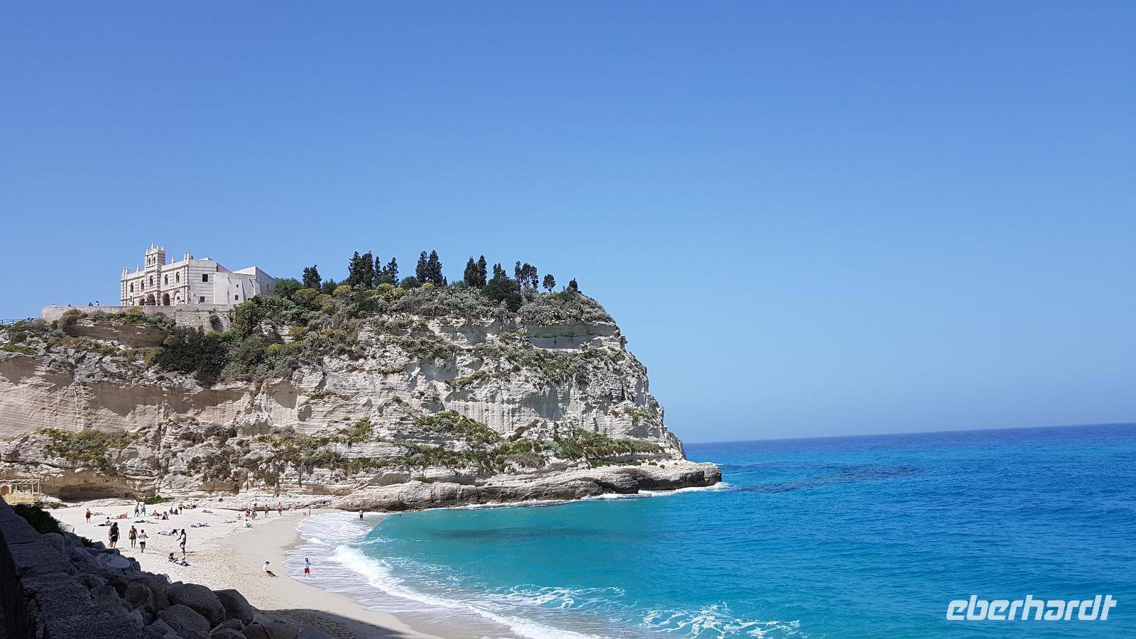 Strand von Tropea 20190424 115822 &ndash; &copy; Marlies Thrum (Eberhardt TRAVEL)