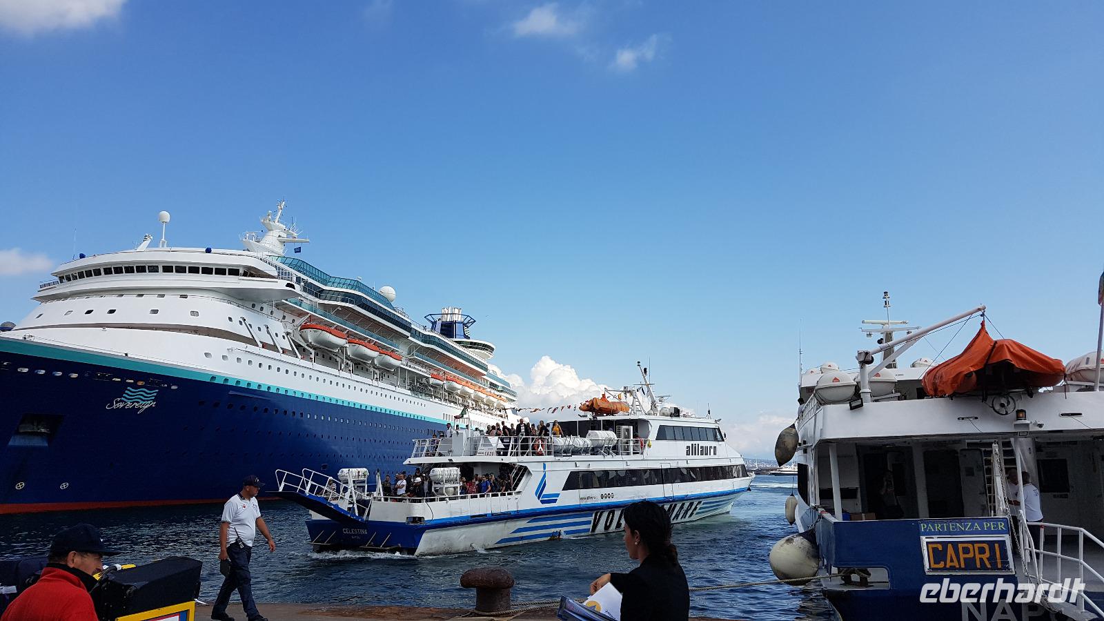 Neapel, Hafen &ndash; &copy; Ria Heilmann (Eberhardt TRAVEL)