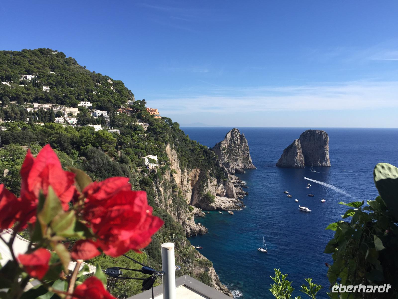 071 Faraglioni-Felsen &ndash; &copy; Patrick Fritzsche (Eberhardt TRAVEL)
