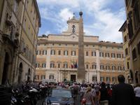 Obelisk an Spanischer Botschaft &ndash; &copy; Ingrid Langer (Eberhardt TRAVEL)