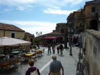 Marktplatz von Santa Maria de Castellabate &ndash; &copy; Sylvia Lorenz (Eberhardt TRAVEL)