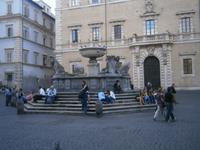 Piazza di Santa Maria in Trastevere &ndash; &copy; Gabriele Schwarze (Eberhardt TRAVEL)