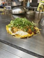 Okonomiyaki fertig  &ndash; &copy; Martin Gruhle (Eberhardt TRAVEL)
