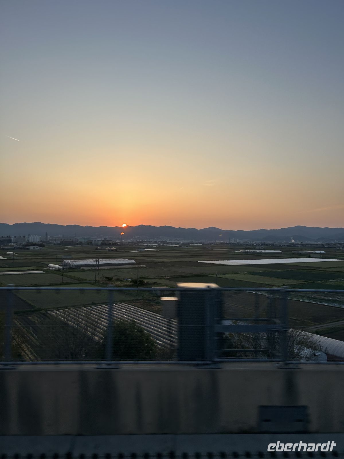 Sonnenaufgang Osaka &ndash; &copy; Mary Dobberkau (Eberhardt TRAVEL)