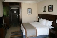 0232 Zimmerbeispiel Hotel Double Tree by Hilton in Aqaba &ndash; &copy; Patrick Fritzsche (Eberhardt TRAVEL)
