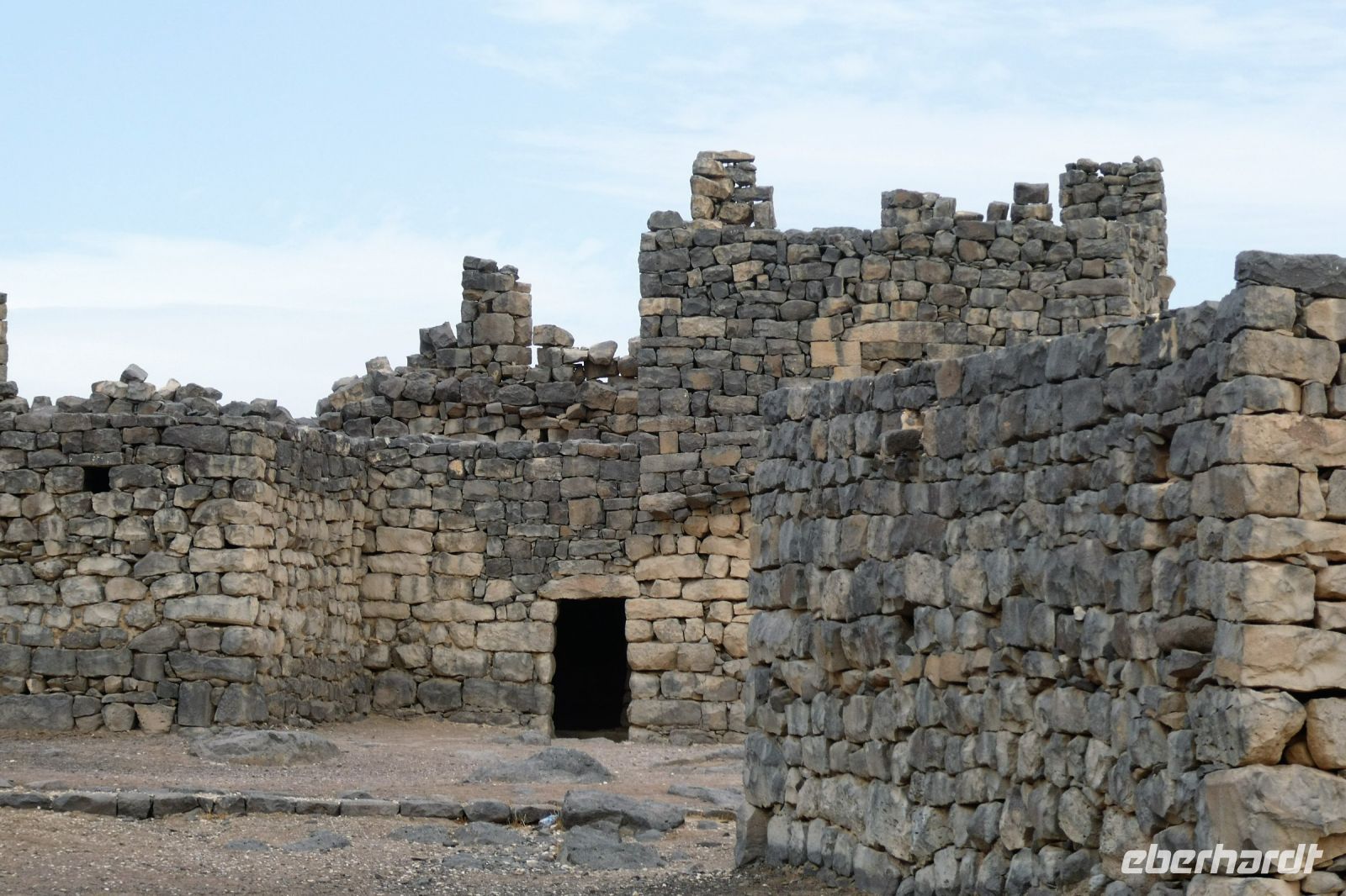 Bau aus Basaltstein &ndash; &copy; Gina Egenolf (Eberhardt TRAVEL)