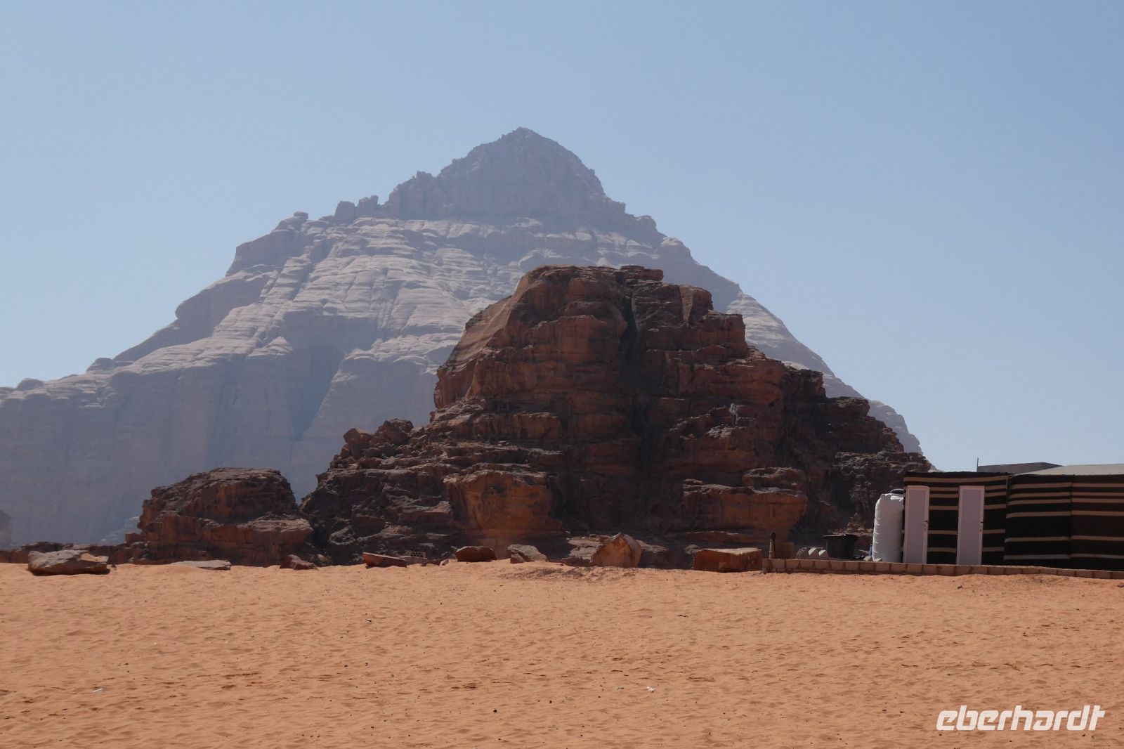 Pyramiden in Jordanien? &ndash; &copy; Gina Egenolf (Eberhardt TRAVEL)