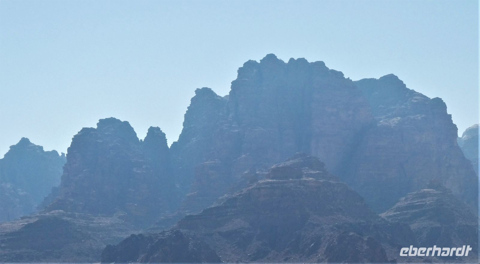schwarzer Sandstein &ndash; &copy; Gina Egenolf (Eberhardt TRAVEL)