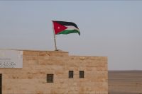 Jordanische Flagge &ndash; &copy; Gina Egenolf (Eberhardt TRAVEL)