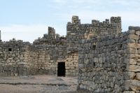 Bau aus Basaltstein &ndash; &copy; Gina Egenolf (Eberhardt TRAVEL)