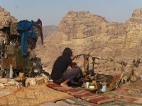 Teezubereitung hoch über Petra &ndash; &copy; Vivian Kreft (Eberhardt TRAVEL)