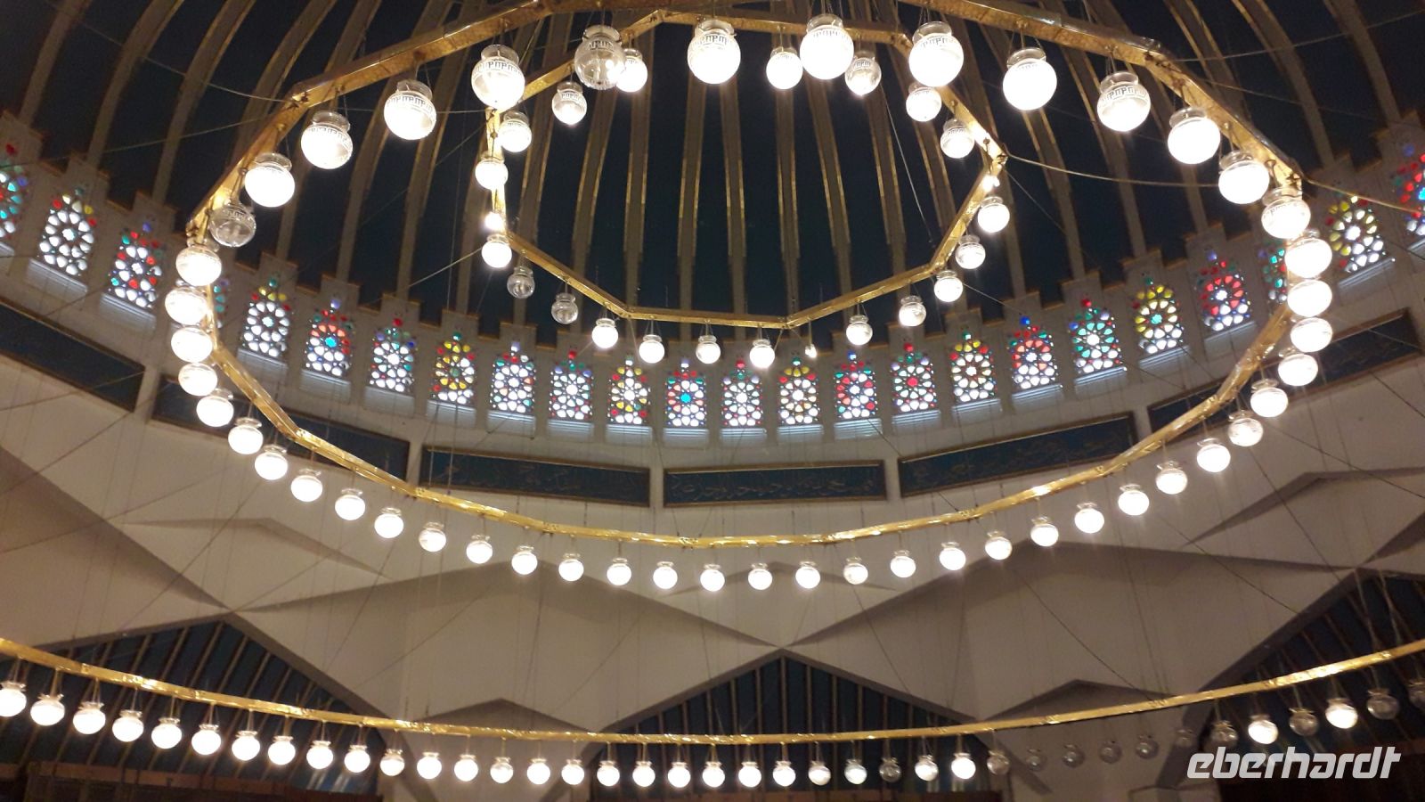 Die Lichter der Moschee &ndash; &copy; Julia Kies (Eberhardt TRAVEL)