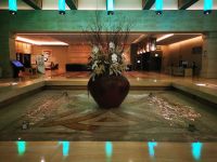Tag 9 18.03.2023 Lobby im Hilton Hotel am Toten Meer , Swemeh &ndash; &copy; Gabriele Sauer (Eberhardt TRAVEL)