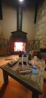 Weinprobe am Kamin im Dana Guesthouse &ndash; &copy; Ria Heilmann (Eberhardt TRAVEL)