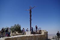 Berg Nebo - Kreuz mit der kupfernen Schlange &ndash; &copy; Annett Müller (Eberhardt TRAVEL)