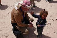 Ayyad verhandelt eisern - hat aber keine Chance &ndash; &copy; Philipp Schmitz (Eberhardt TRAVEL)