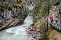 Johnston Canyon &ndash; &copy; Astrid Kunath (Eberhardt TRAVEL)