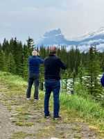 Fotografen bei der Arbeit bei Castle Mountain &ndash; &copy; Elisabeth Fox-Maerki (Eberhardt TRAVEL)