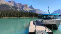 Maligne Lake  &ndash; &copy; Monika Cortese (Eberhardt TRAVEL)