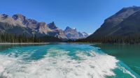 Maligne Lake  &ndash; &copy; Monika Cortese (Eberhardt TRAVEL)