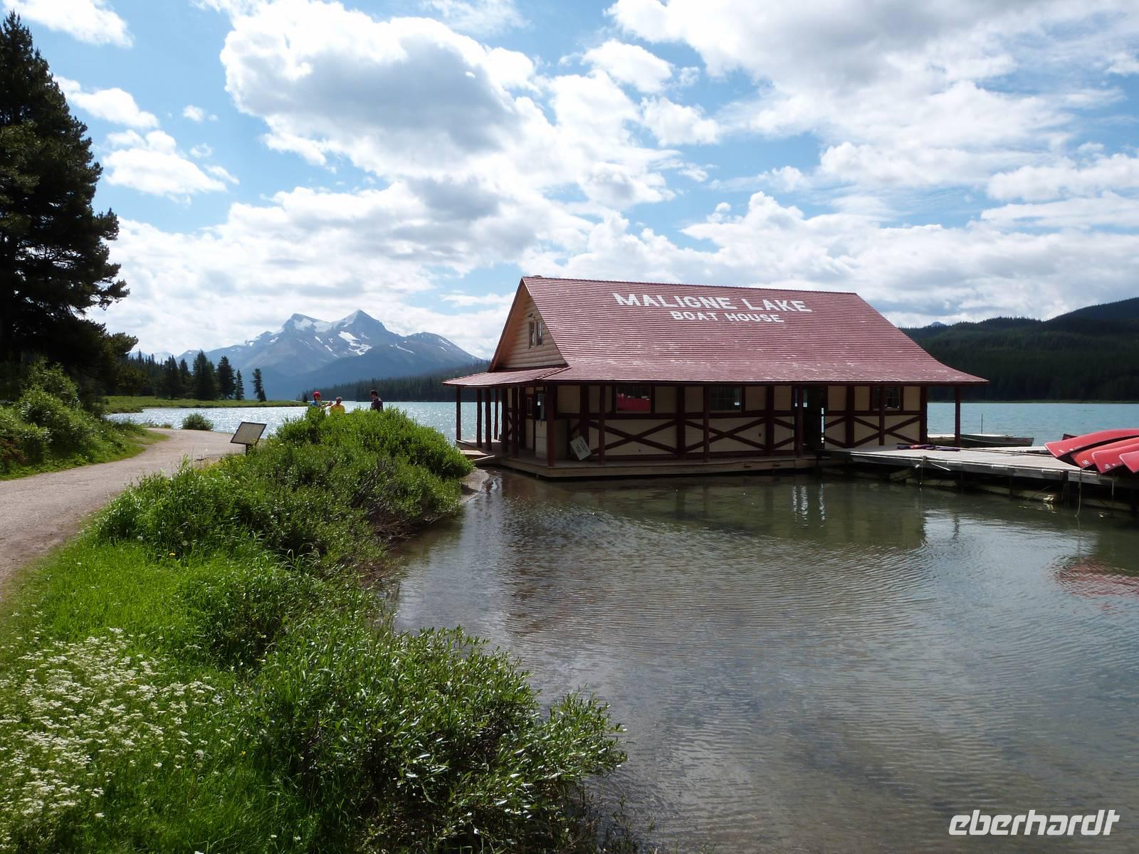 Maligne Lake &ndash; &copy; Linda Hartge (Eberhardt TRAVEL)