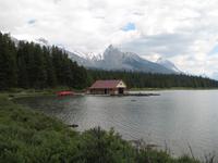 Maligne Lake &ndash; &copy; Nicole Niendorf (Eberhardt TRAVEL)