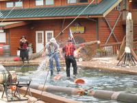 Ketchikan - Lumberjack-Show &ndash; &copy; Nicole Niendorf (Eberhardt TRAVEL)