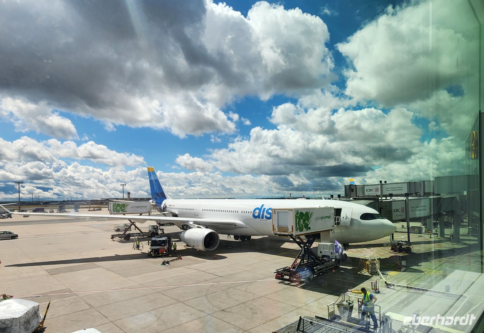 Vor dem Abflug in Frankfurt - Discover Airlines &ndash; &copy; Petra Hady (Eberhardt TRAVEL)