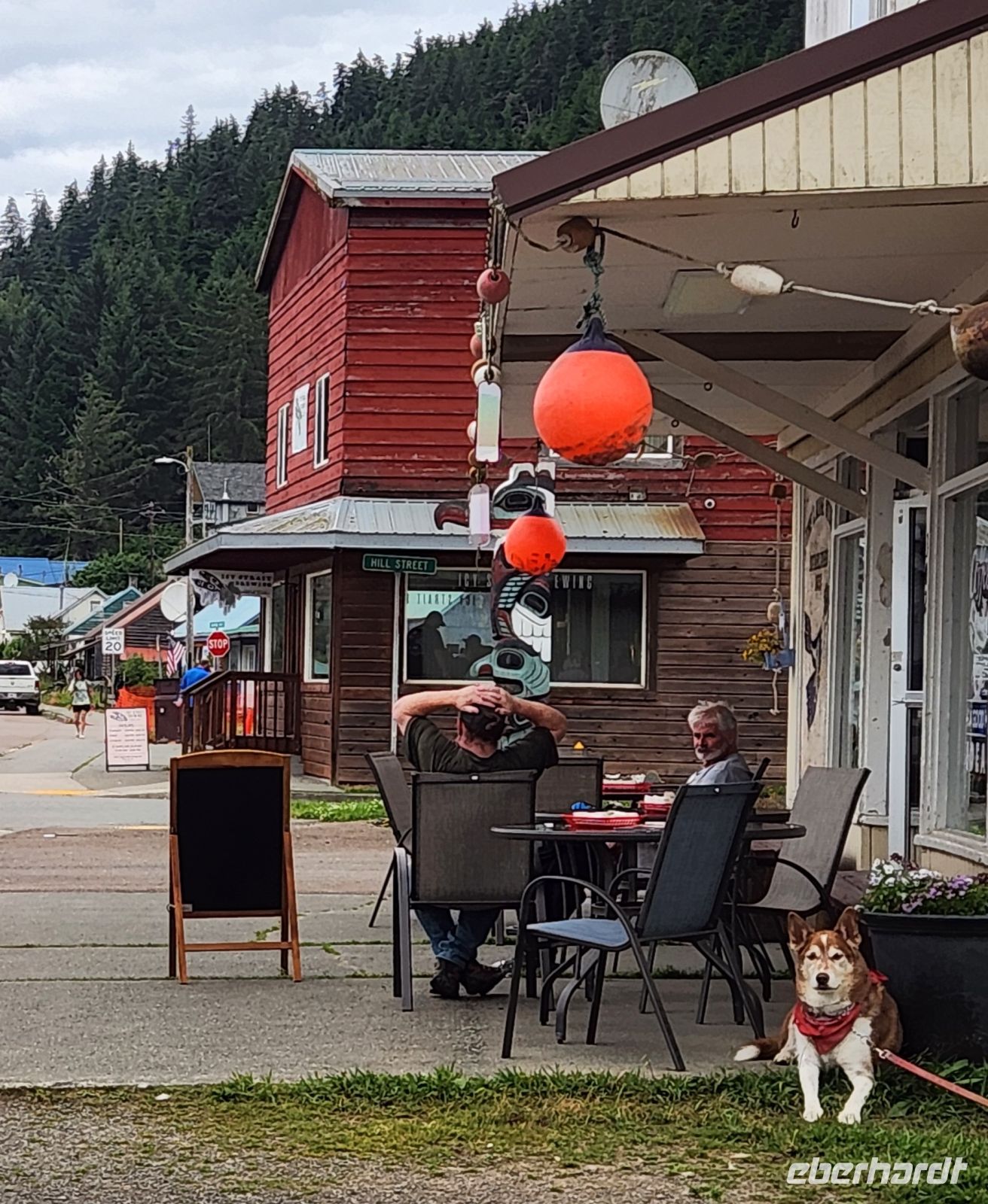 Hoonah - Dorfleben &ndash; &copy; Petra Hady (Eberhardt TRAVEL)