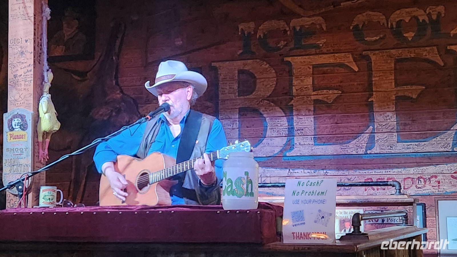 Juneau - Red Dog Saloon - Live-Music &ndash; &copy; Petra Hady (Eberhardt TRAVEL)