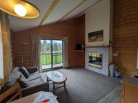 57. Becker`s Chalets, Hotel in Jasper.jpg &ndash; &copy; Teresa Rumpel (Eberhardt TRAVEL)