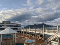 206. Pooldeck Norwegian Jade in der Inside Passage, Alaska.jpg &ndash; &copy; Teresa Rumpel (Eberhardt TRAVEL)