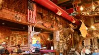 Red Dog Saloon, Juneau  &ndash; &copy; Mareike Schmidt (Eberhardt TRAVEL)