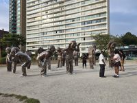 A-maze-ing Laughter &ndash; &copy; Natalie Hady (Eberhardt TRAVEL)