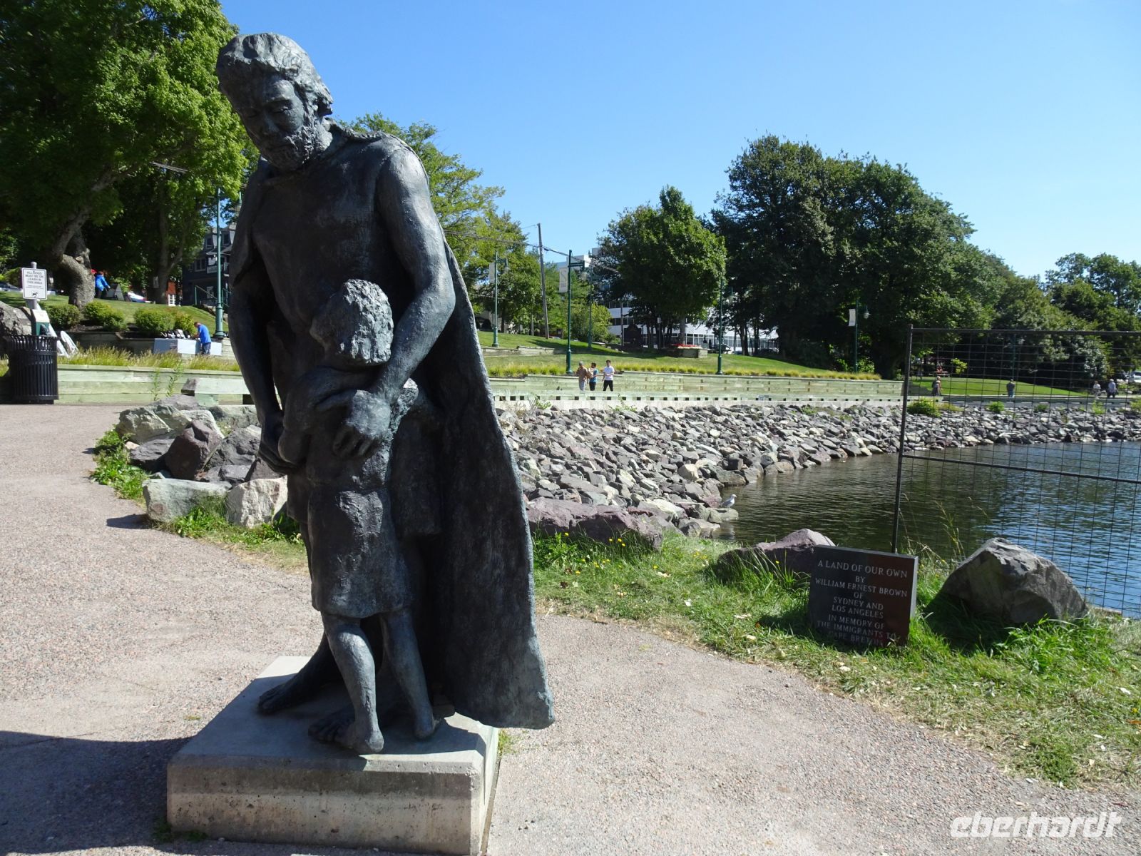 Kanada - Sydney - Einwanderungsstatue &ndash; &copy; Sabine Letzybyll (Eberhardt TRAVEL)