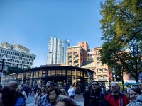 Boston, am Quincy Market &ndash; &copy; Simone Willner (Eberhardt TRAVEL)