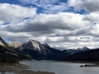 Der misterioese Medicine Lake &ndash; &copy; Elisabeth Fox-Maerki (Eberhardt TRAVEL)