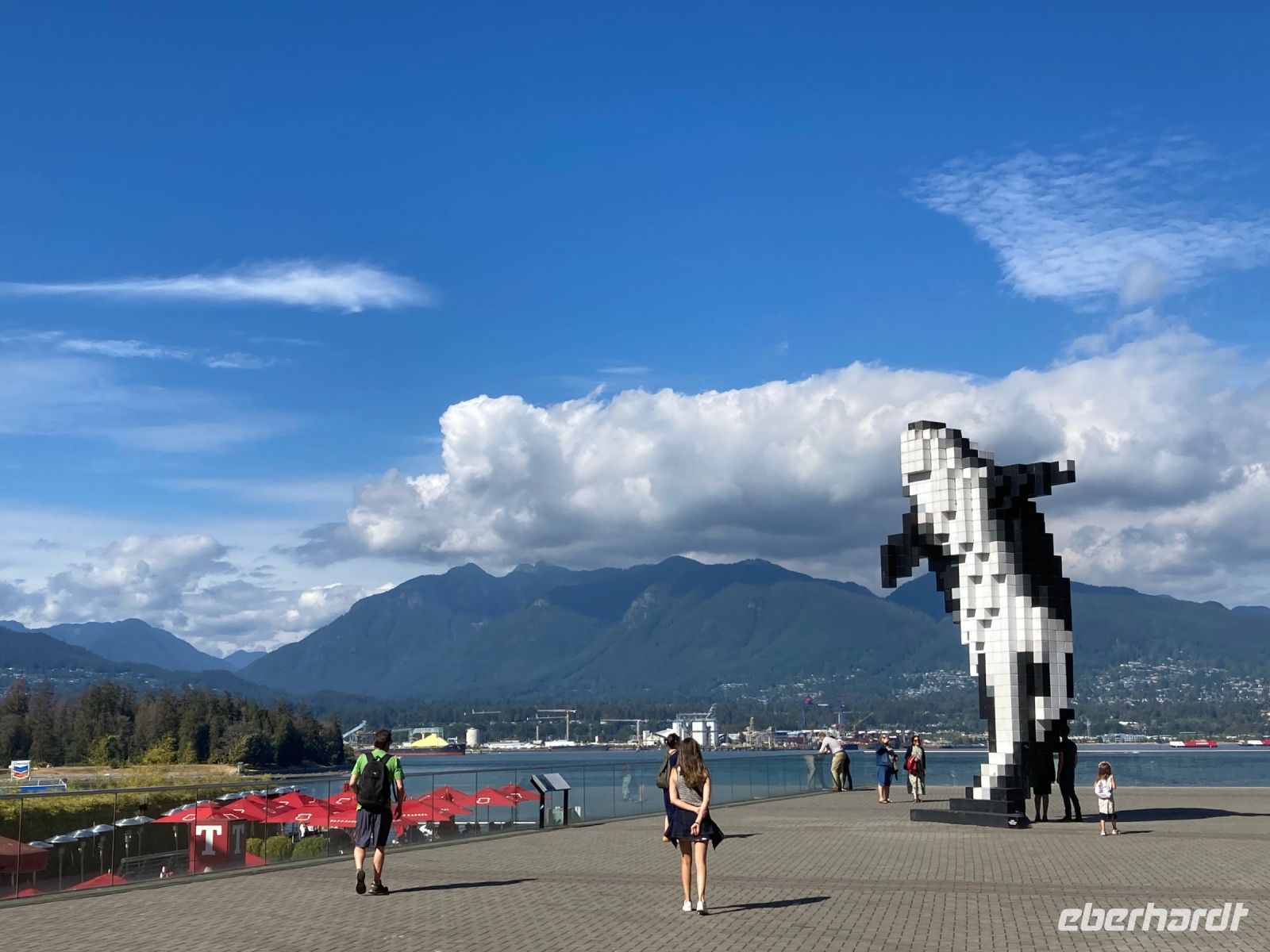 13. Tag – Spaziergang durch Vancouver – Digital Orca &ndash; &copy; Andreas Wolfsteller (Eberhardt TRAVEL)