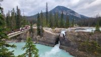 Singlereise Kanada - Natural Bridge im Yoho Nationalpark &ndash; &copy; Franziska Bergmann (Eberhardt TRAVEL)