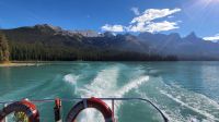 Singlereise Kanada - Bootsfahrt auf dem Maligne Lake im Jasper Nationalpark &ndash; &copy; Franziska Bergmann (Eberhardt TRAVEL)