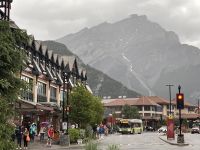 Banff im Regen (1) &ndash; &copy; Thomas Krupp (Eberhardt TRAVEL)