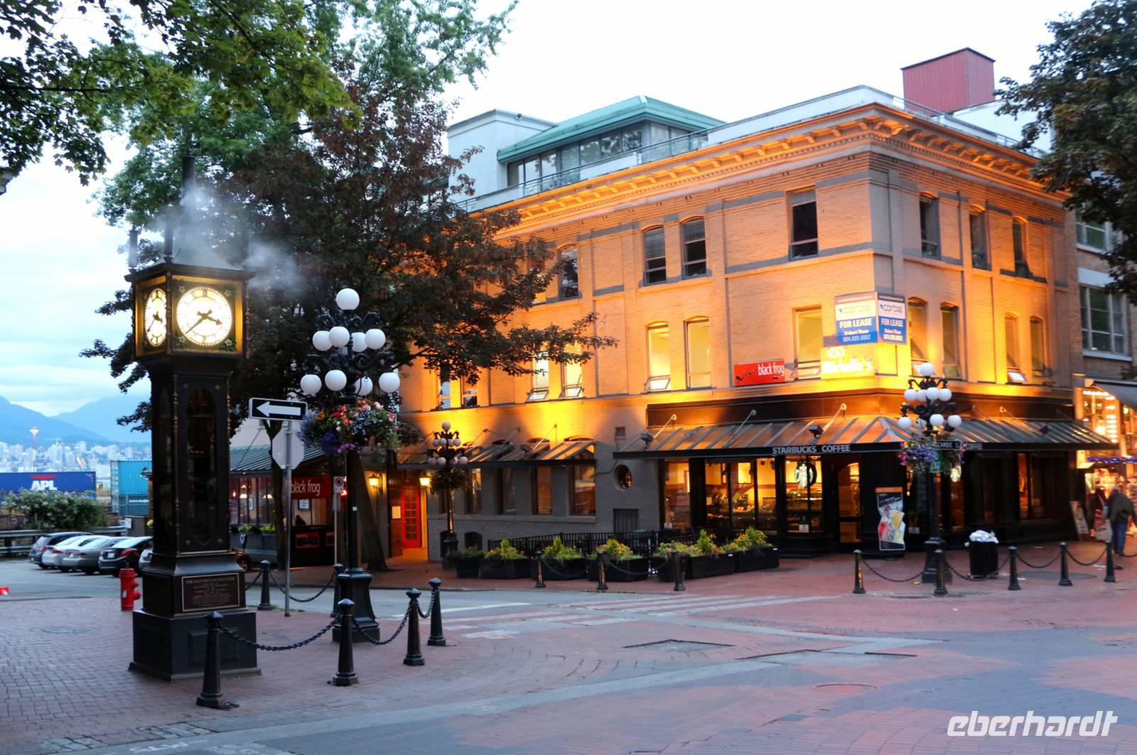 Abendstimmung in der Altstadt Gastown in Vancouver &ndash; &copy; Kristin Weigel (Eberhardt TRAVEL)