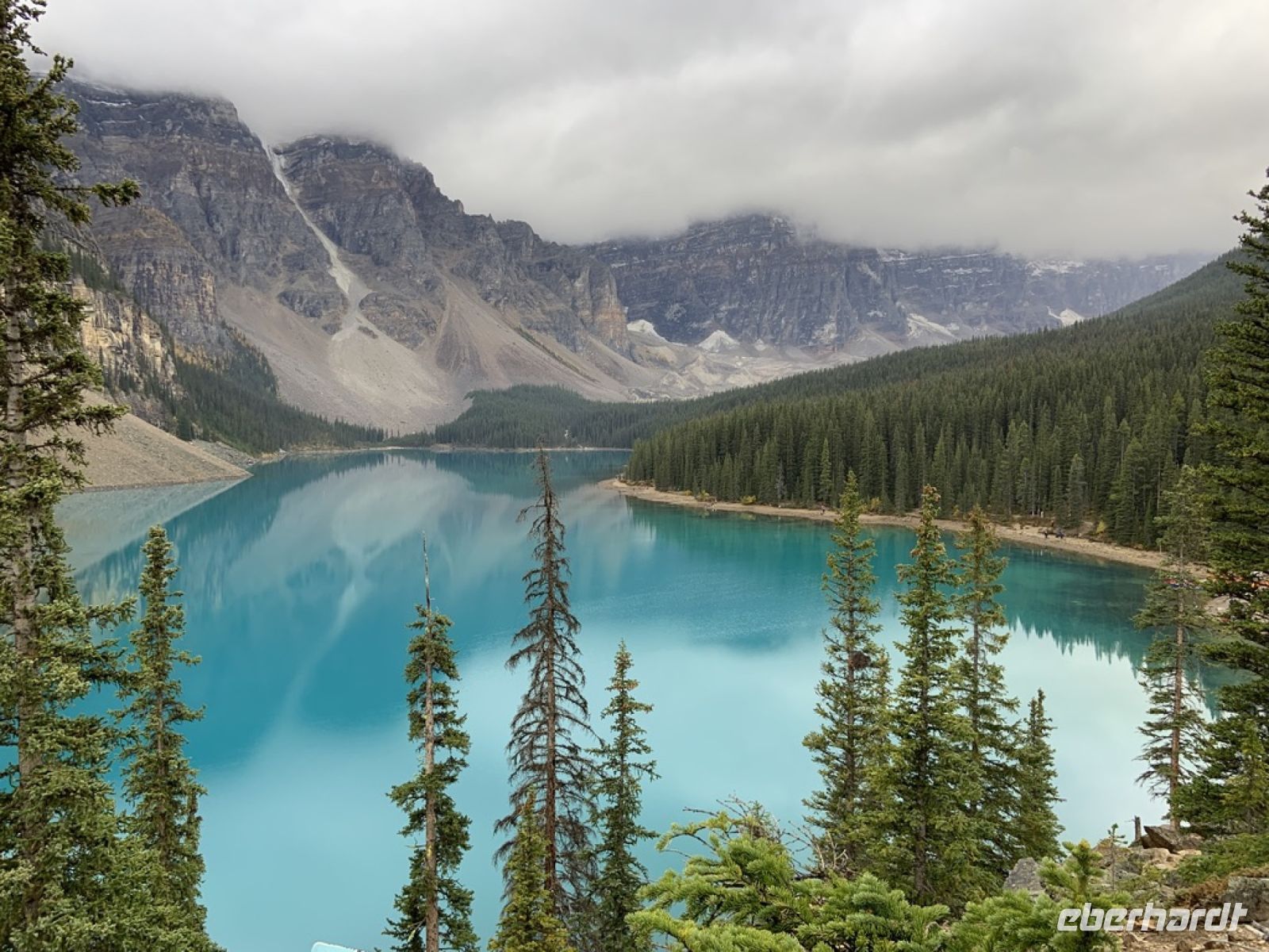 Moraine Lake und die Giganten.jpeg &ndash; &copy; Birgit Kirchner (Eberhardt TRAVEL)