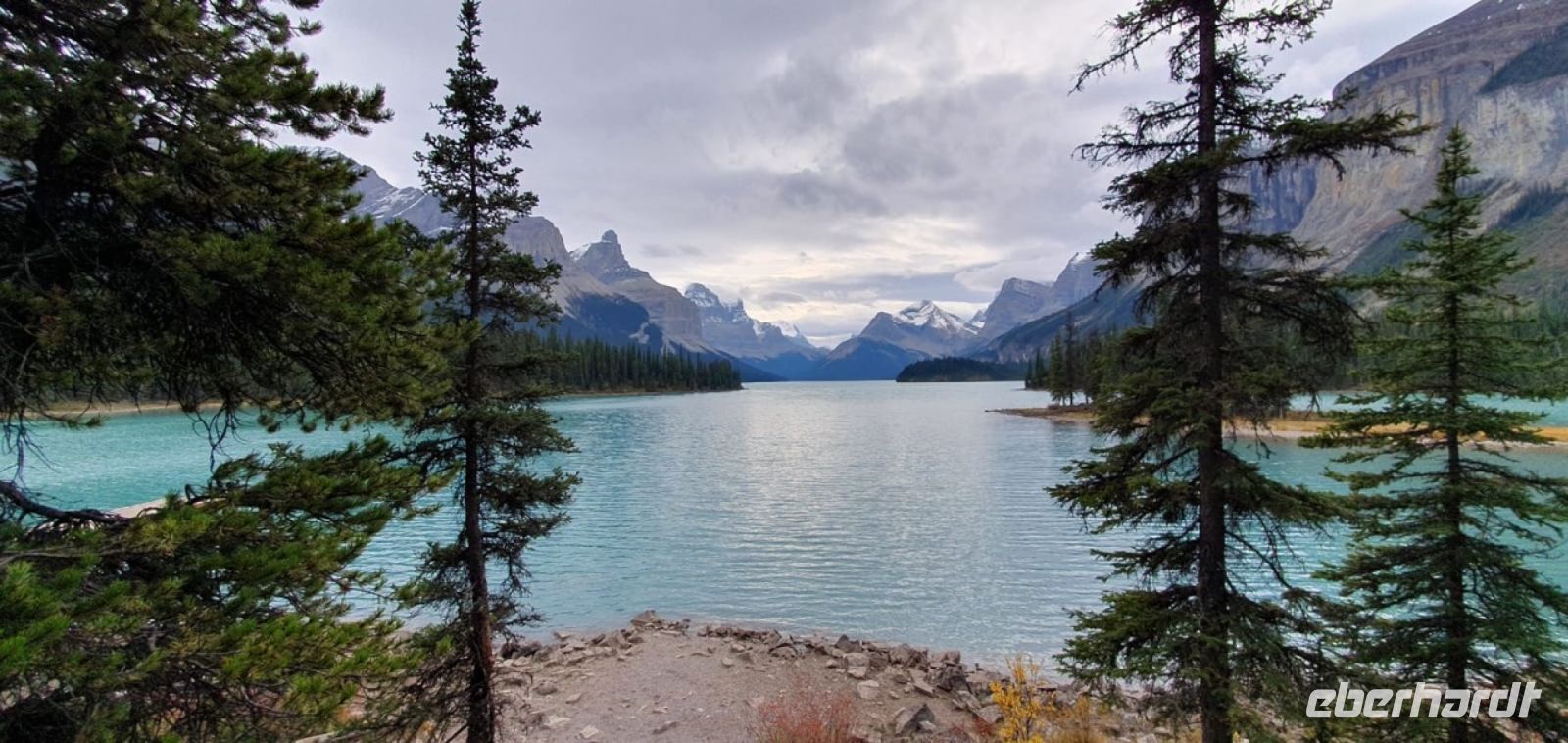 Maligne Lake.jpeg &ndash; &copy; Birgit Kirchner (Eberhardt TRAVEL)