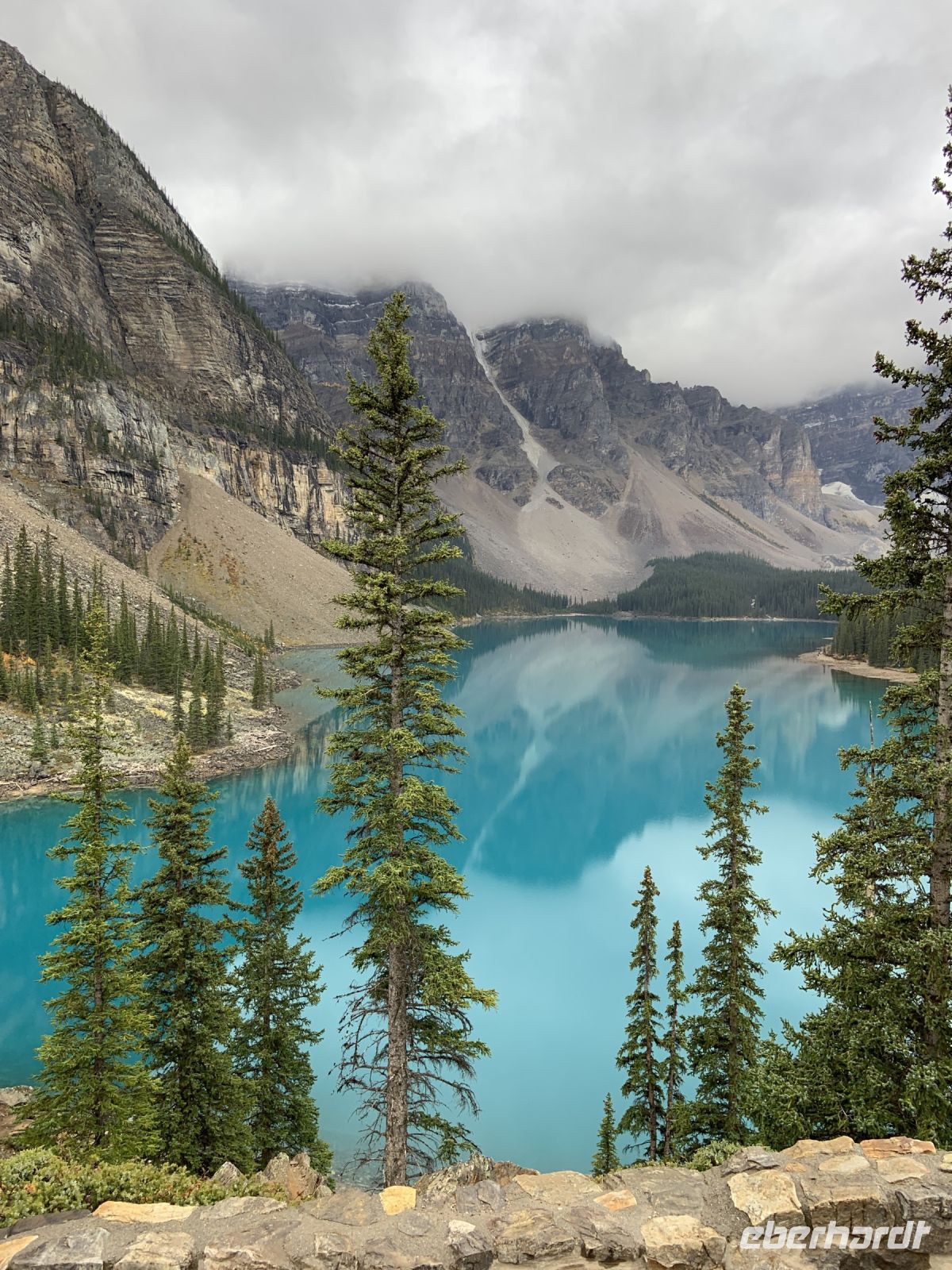 Moraine-blau.JPG &ndash; &copy; Birgit Kirchner (Eberhardt TRAVEL)