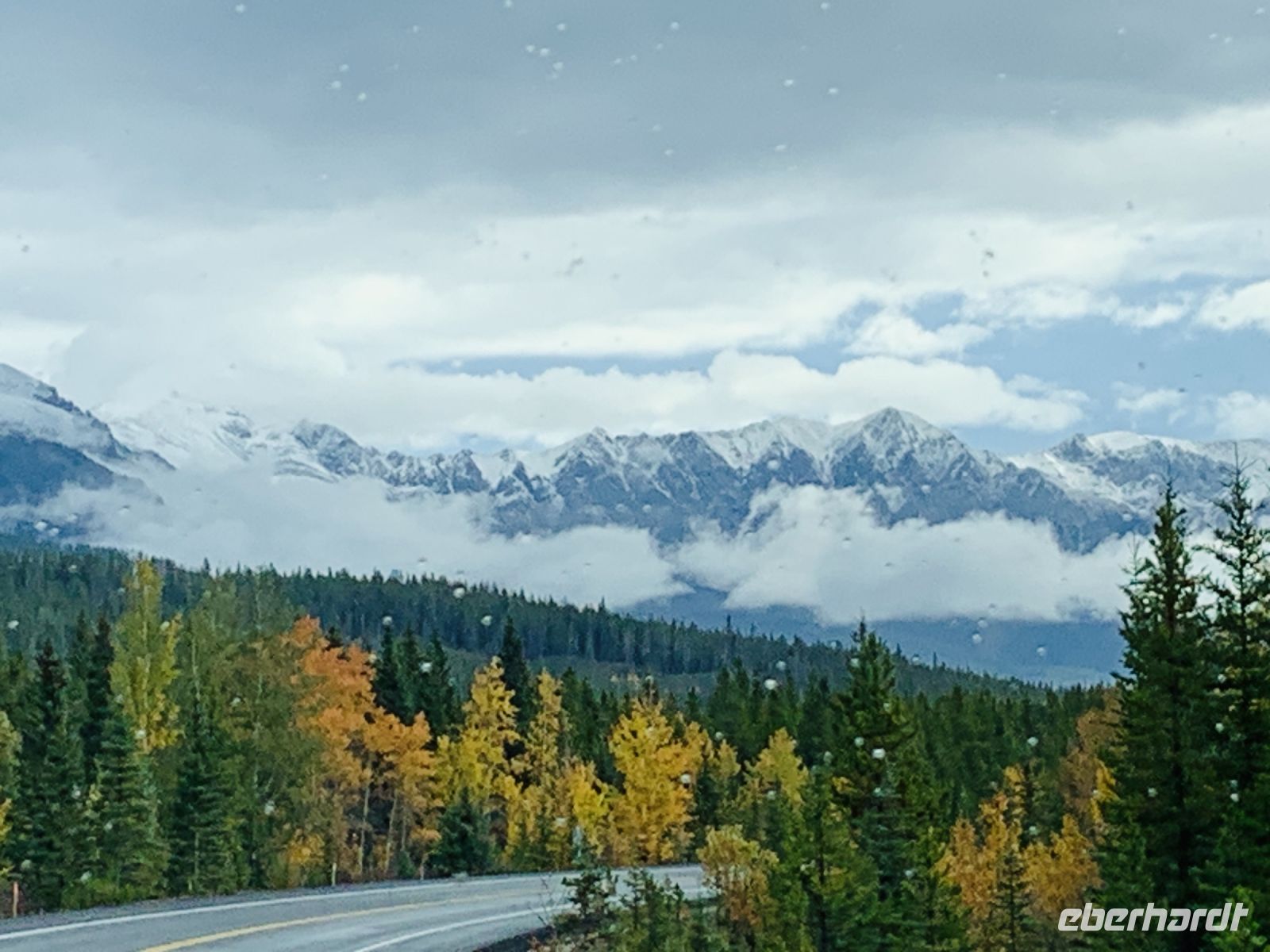 aus dem Bus fotografiert.JPG &ndash; &copy; Birgit Kirchner (Eberhardt TRAVEL)