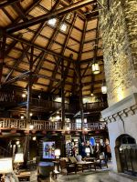 Lobby des Chateau Montebello &ndash; &copy; Elisabeth Fox-Maerki (Eberhardt TRAVEL)